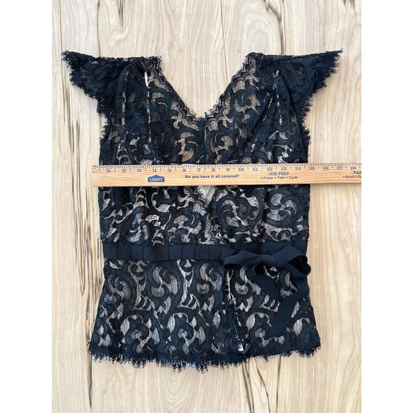 Diane Von Furstenburg Essex Black Lace Wrap Blouse Size 4 - Picture 8 of 10